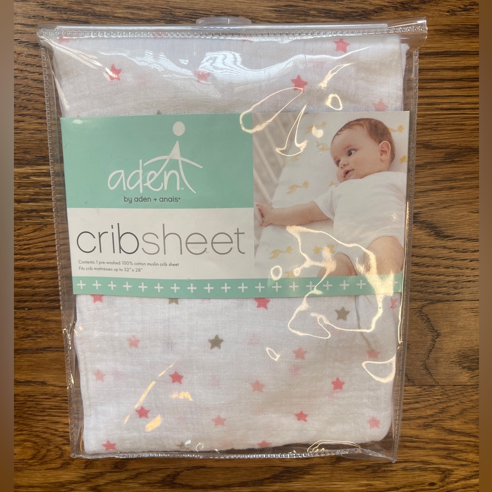 NWT aden + anais Cotton Muslim Star Print Crib Sheet